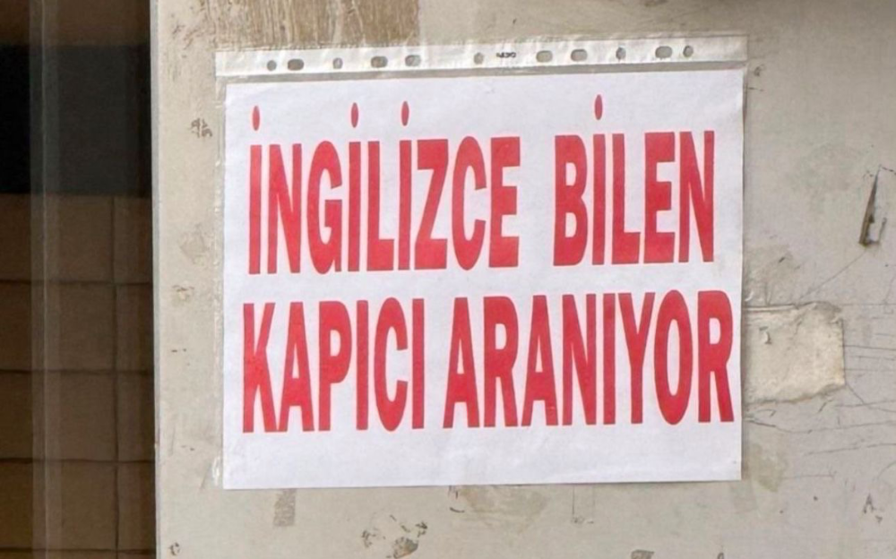 İNGİLİZCE BİLEN KAPICI ARANIYOR 