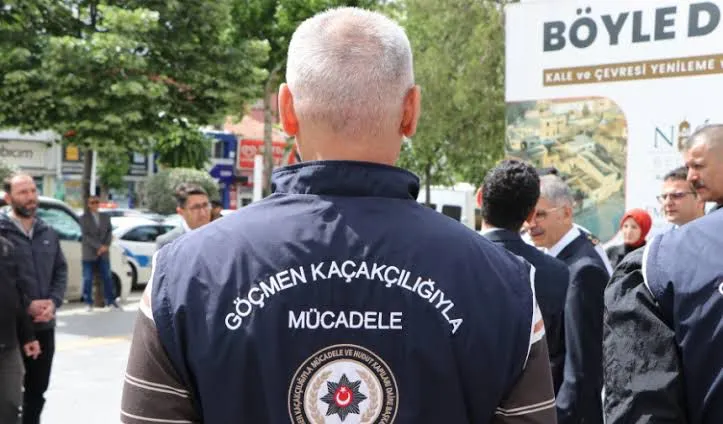 NİĞDE’DE 10 DÜZENSİZ GÖÇMEN YAKALANDI