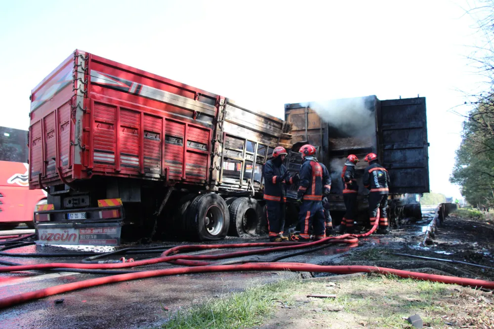 OTOYOLDA FECİ KAZA TIR ALEV TOPUNA DÖNDÜ