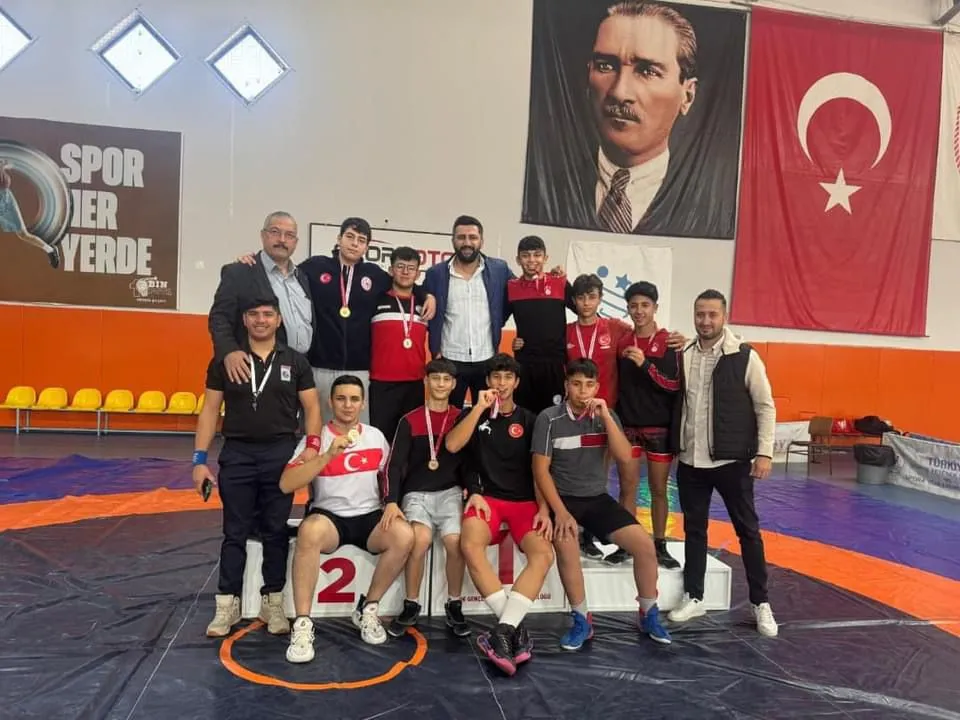 Okul Sporları Güreş Müsabakaları Tamamlandı