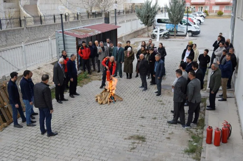 NİĞDE SGK’ DA YANGIN TATBİKATI DÜZENLENDİ