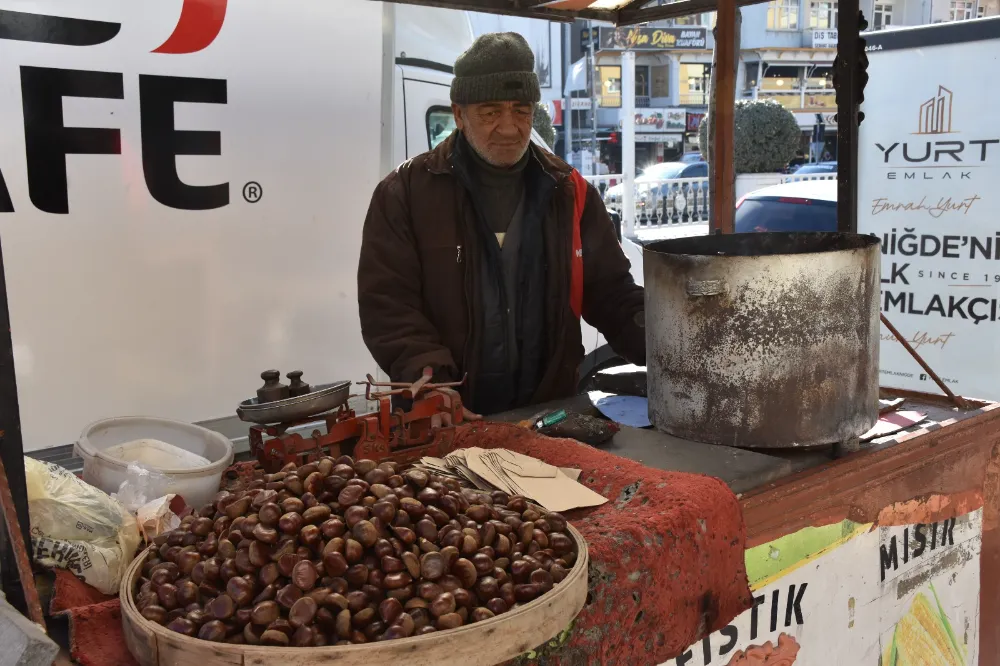 Kestane kebap seyyar tezgahlardaki yerini aldı