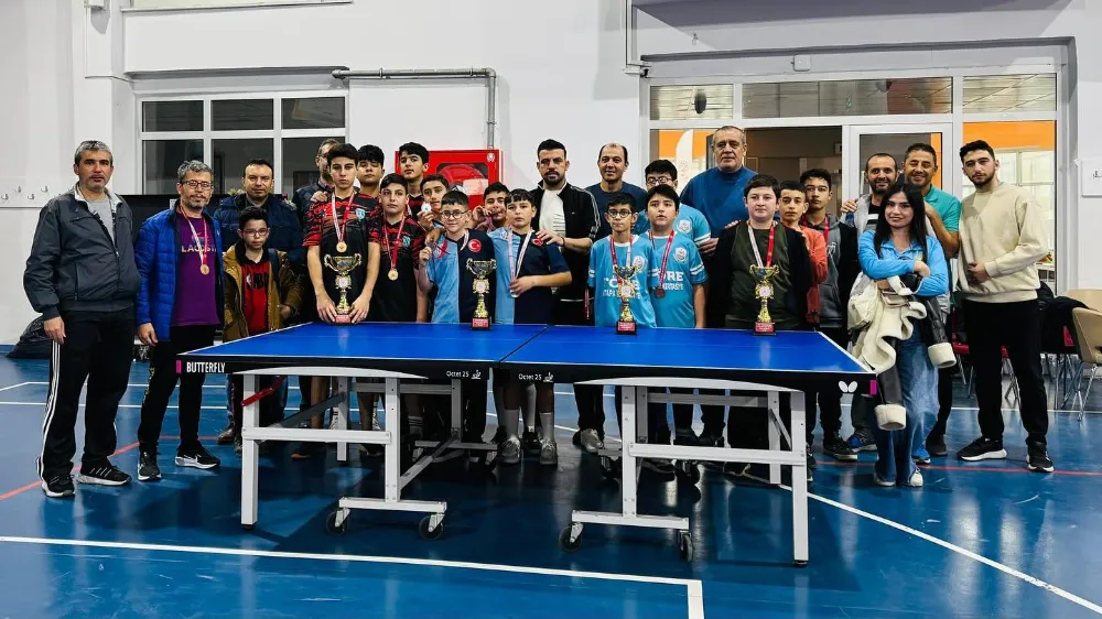 NİĞDE’DE OKUL SPORLARI MASA TENİSİ MÜSABAKALARI TAMAMLANDI