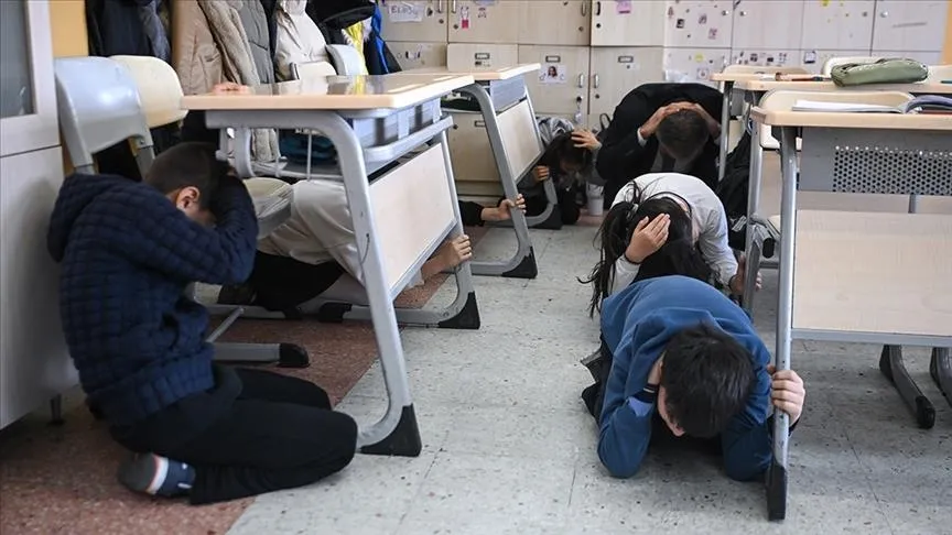 MEB, TÜM OKULLARDA EŞ ZAMANLI AFET TATBİKATI BAŞLATACAK