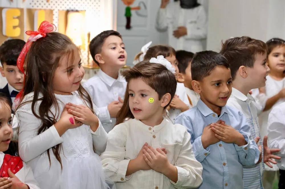 VALİ ÇELİK MİNİK ÖĞRENCİLERİN BESMELE HEYECANINA ORTAK OLDU