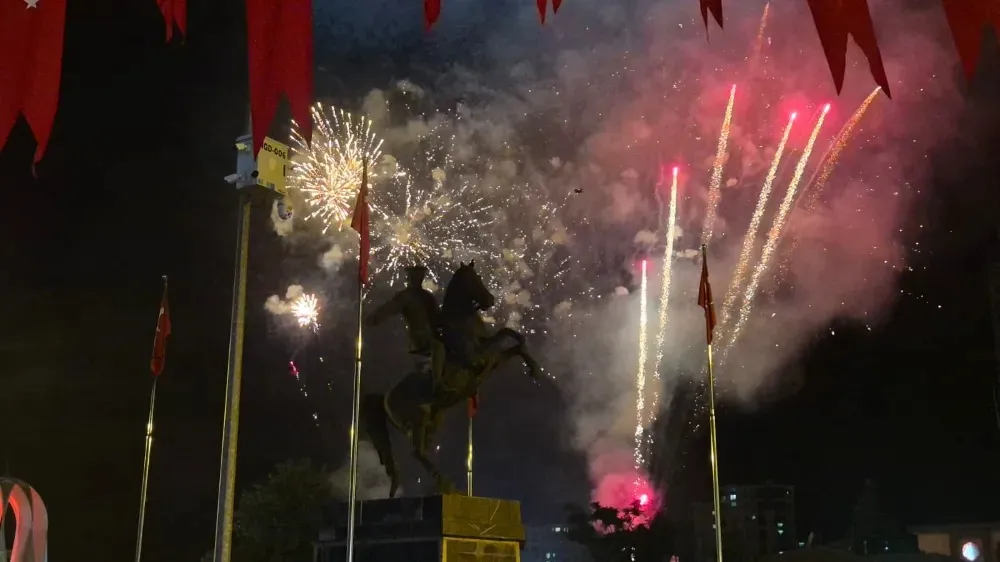 NİĞDE’DE CUMHURİYET COŞKUSU SOKAKLARA VE GÖKYÜZÜNE TAŞIYACAK