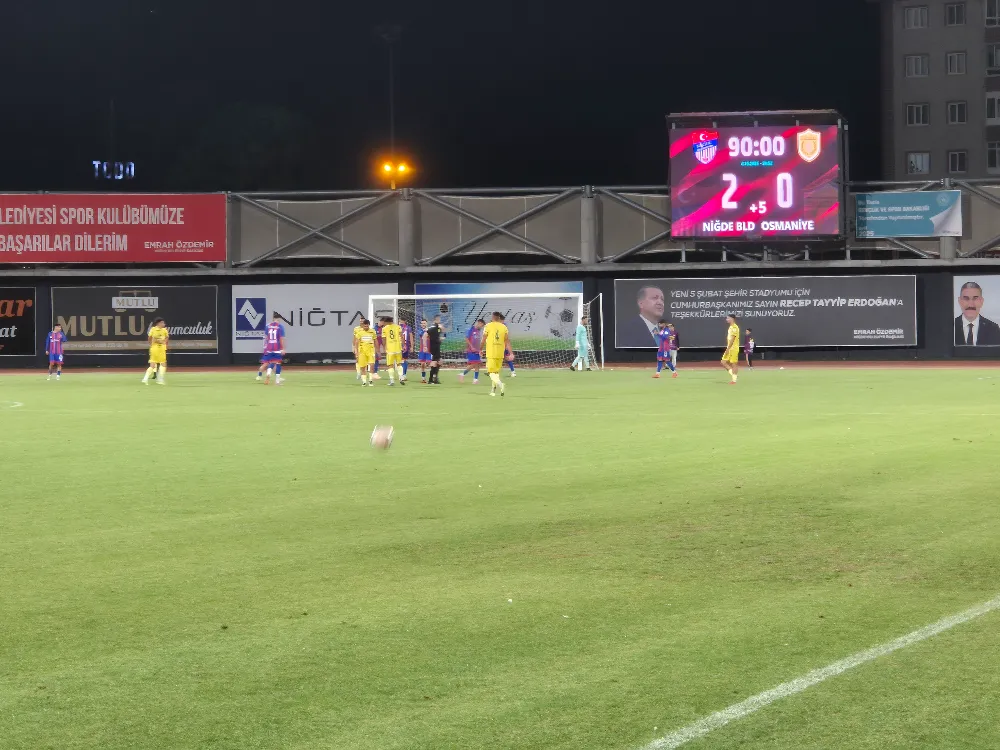 NİĞDE BELEDİYESPOR, OSMANİYESPOR’U 2-0 MAĞLUP ETTİ