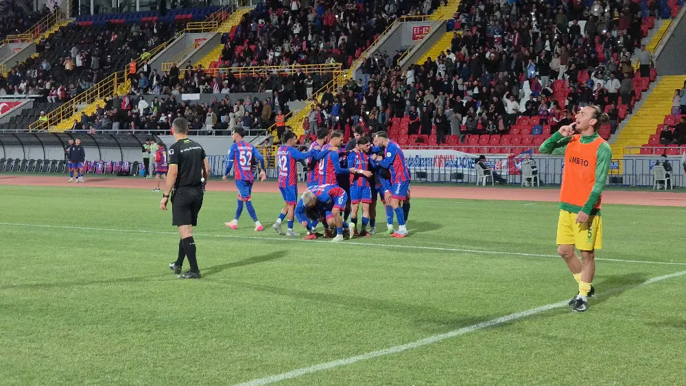 NİĞDE BELEDİYESPOR 2-0 ÖNE GEÇTİ: BİLAL GÜVE’DEN DUBLE!