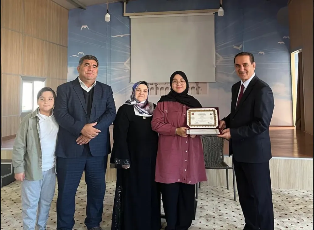 MURADİYE YATILI KIZ KUR’AN KURSU’NDA HAFIZLIK İCAZET SEVİNCİ
