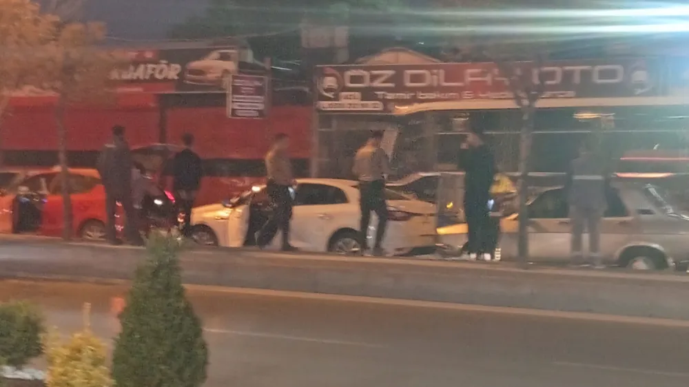 NİĞDE’DE ZİNCİRLEME KAZA