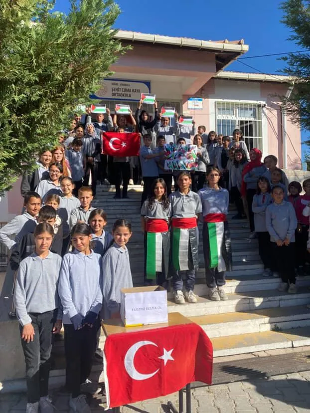 ORHANLI ŞEHİT CUMA KAYA ORTAOKULU ÖĞRENCİLERİNDEN GAZZE’YE DESTEK