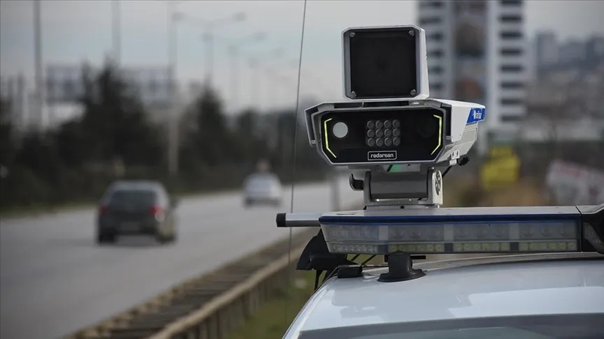 NİĞDE’DE TRAFİK DENETİMLERİNDE 2 BİN 305 SÜRÜCÜYE CEZAİ İŞLEM