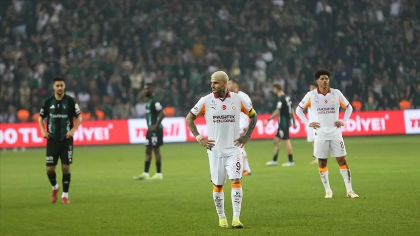 Galatasaray, namağlup ünvanını Kocaelispor karşısında kaybetti