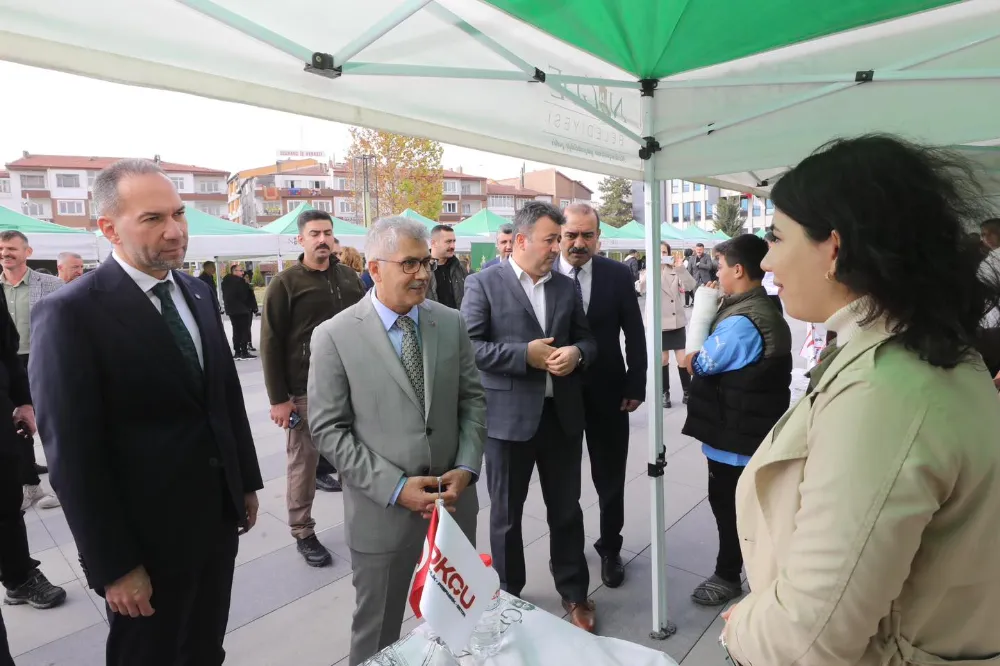 İŞ ARAYANLAR VE İŞVERENLER NİĞDE’DE MEYDANDA BULUŞTU