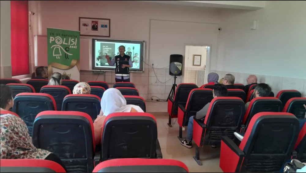NİĞDE’DE 448 VATANDAŞA UYUŞTURUCUYLA MÜCADELE EĞİTİMİ VERİLDİ