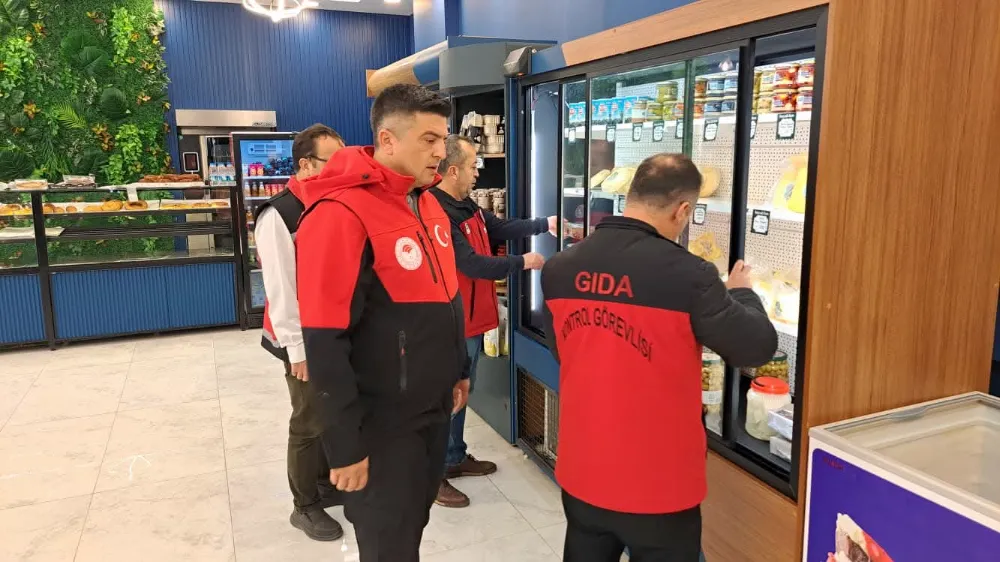 NİĞDE’DE GIDA GÜVENLİĞİ İÇİN DENETİMLER ARALIKSIZ SÜRÜYOR