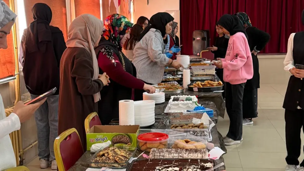 NİĞDE’DE MİNİKLER GAZZE İÇİN TEK YÜREK OLDULAR