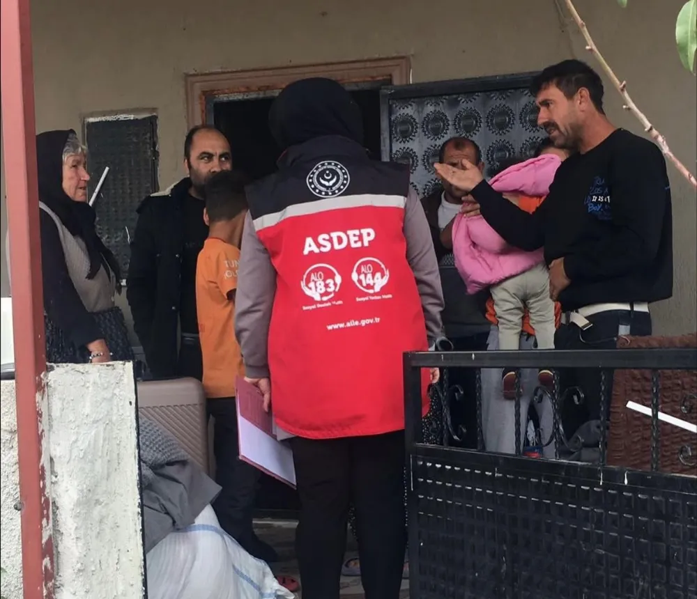 ASDEP EKİBİ VATANDAŞLARA REHBERLİK HİZMETİNİ SÜRDÜRÜYOR