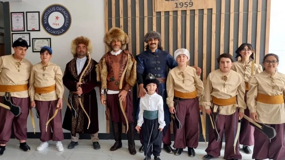 ULUKIŞLA’DA GENÇLER SPORLA BULUŞUYOR