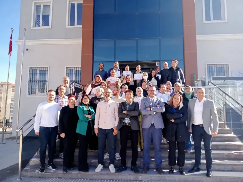 NİĞDE’DE SAĞLIK ÇALIŞANLARINA HAYATİ MÜDAHALE EĞİTİMİ TAMAMLANDI