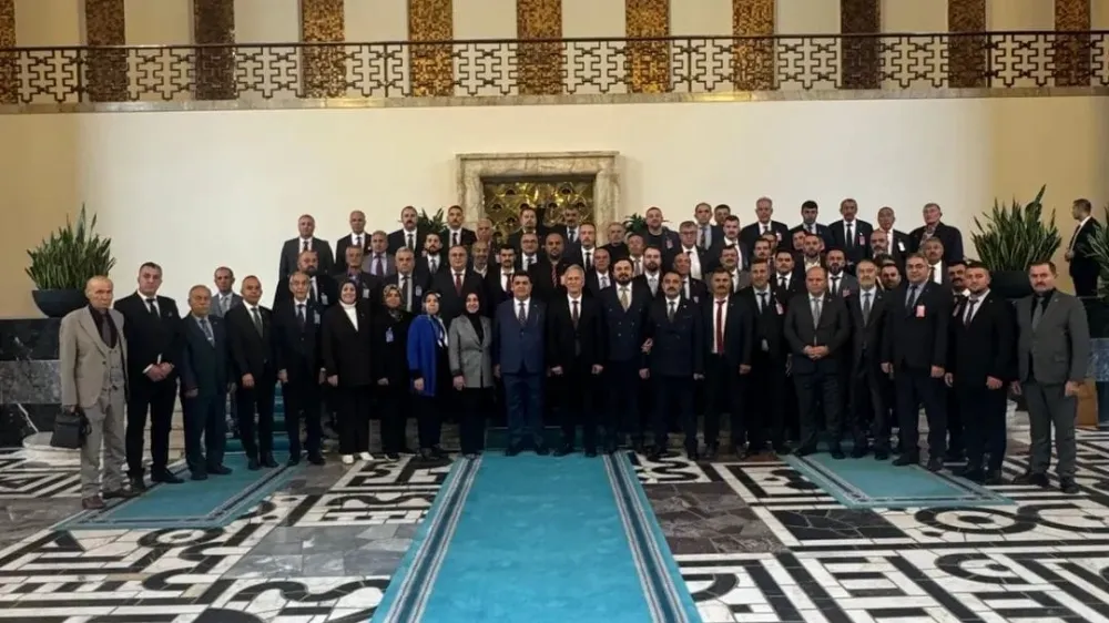 MHP NİĞDE TEŞKİLATI, MİLLETVEKİLİ CUMALİ İNCE’Yİ TBMM’DE ZİYARET ETTİ