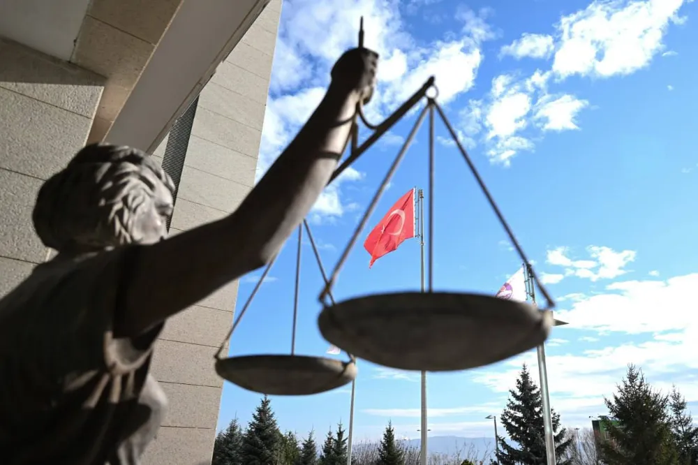 YENİ ANAYASA ÇALIŞMALARI HIZLANDI