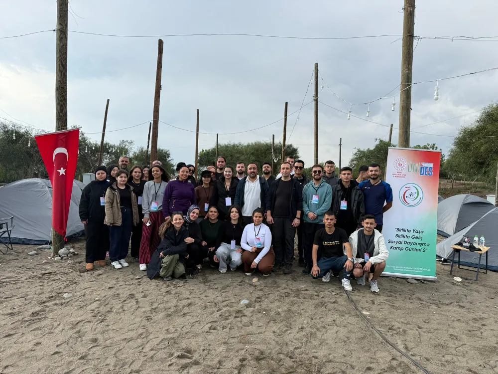 NİĞDELİ ÜNİVERSİTELİ GENÇLERDEN MERSİN’DE ÖRNEK DAYANIŞMA KAMPI