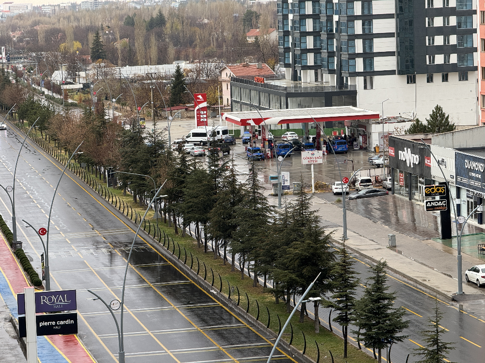 Niğde’de Gece Başlayan Sağanak Yağış Etkisini Sürdürüyor