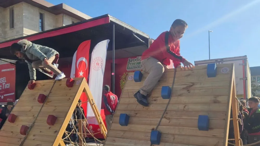 GELENEKSEL OYUNLAR TIRI NİĞDE’DE ÇOCUKLARA NEŞE DOLU ANLAR YAŞATTI (VİDEO HABER)