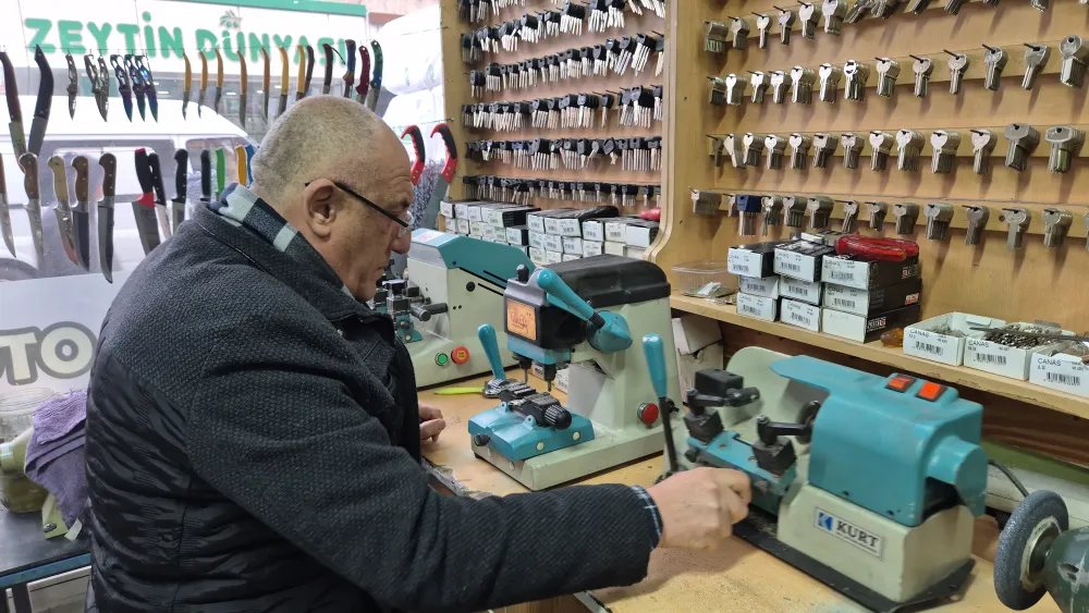 NİĞDE’DE USTADAN KAPI UYARISI