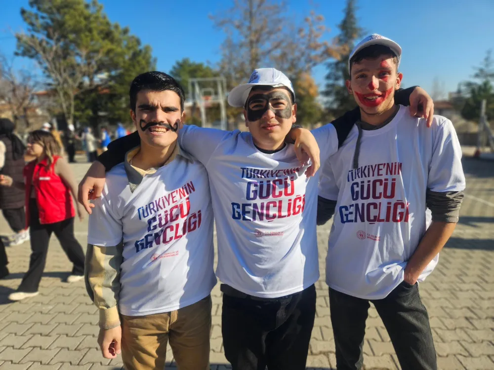 NİĞDE’DE ÖZEL ÇOCUKLARLA RENKLİ ETKİNLİK