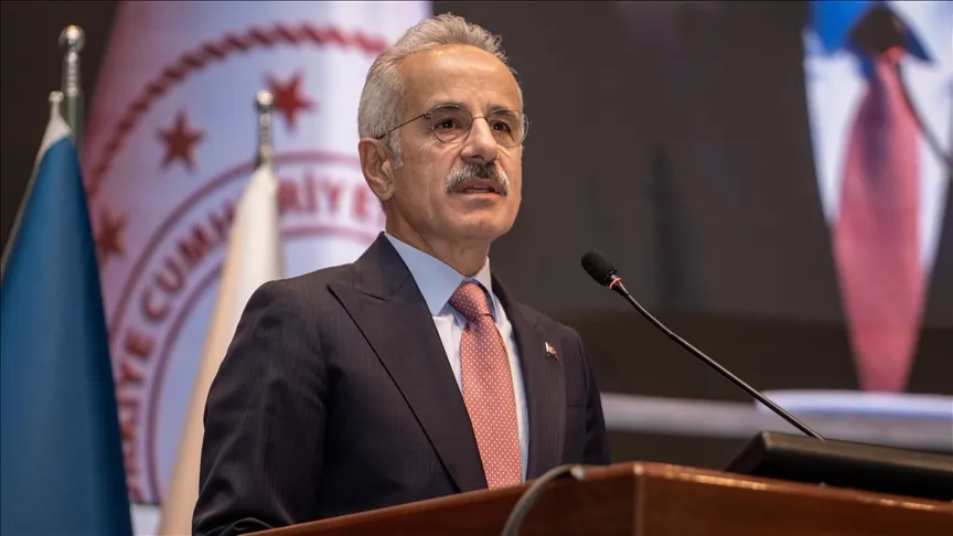 BAKAN URALOĞLU: SÜRDÜRÜLEBİLİR ULAŞTIRMA, ULUSLARARASI REKABET AÇISINDAN BÜYÜK FIRSATTIR