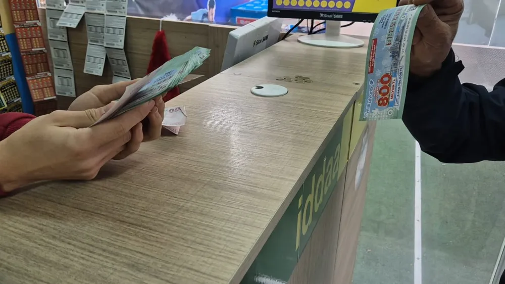 YILBAŞI BİLETLERİ SATIŞTA, BÜYÜK İKRAMİYE 800 MİLYON TL (VİDEO HABER)