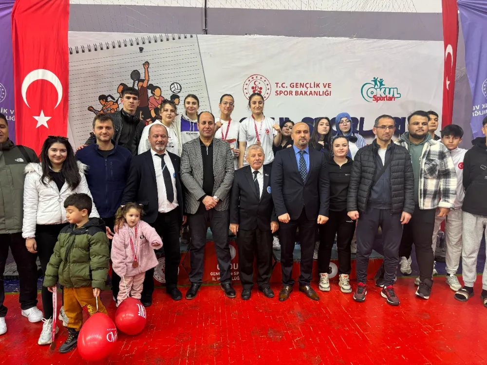 NİĞDE TAKIMI KICK BOKS TÜRKİYE ŞAMPİYONASI’NDAN 5 MADALYA İLE DÖNDÜ