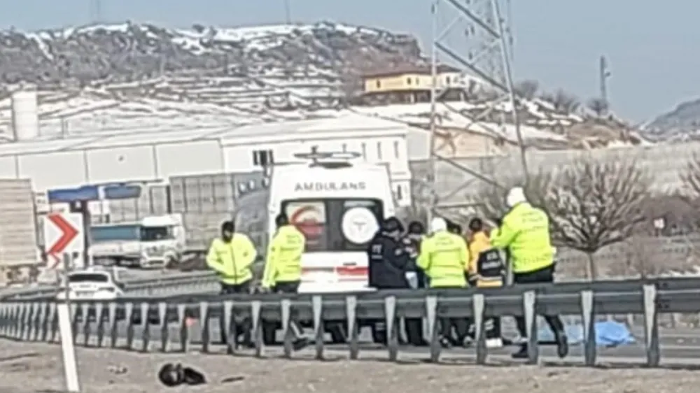 NİĞDE NEVŞEHİR YOLUNDA FECİ KAZA 1 ÖLÜ