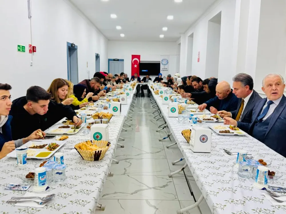ALTUNHİSAR’DA ŞEHİT AİLELERİ VE GAZİLERLE İFTAR PROGRAMI