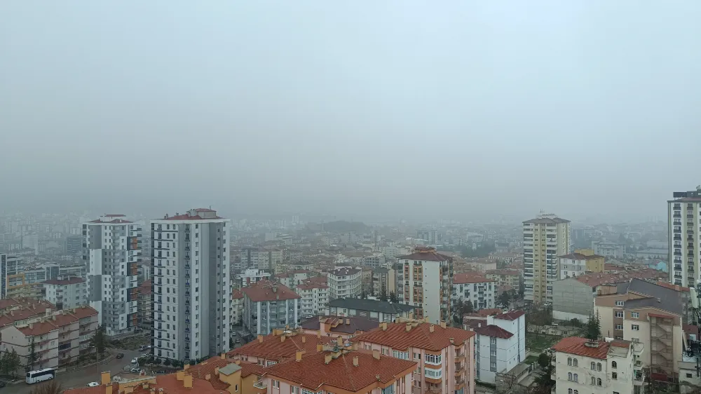 NİĞDE YAĞMURLU GÜNE UYANDI