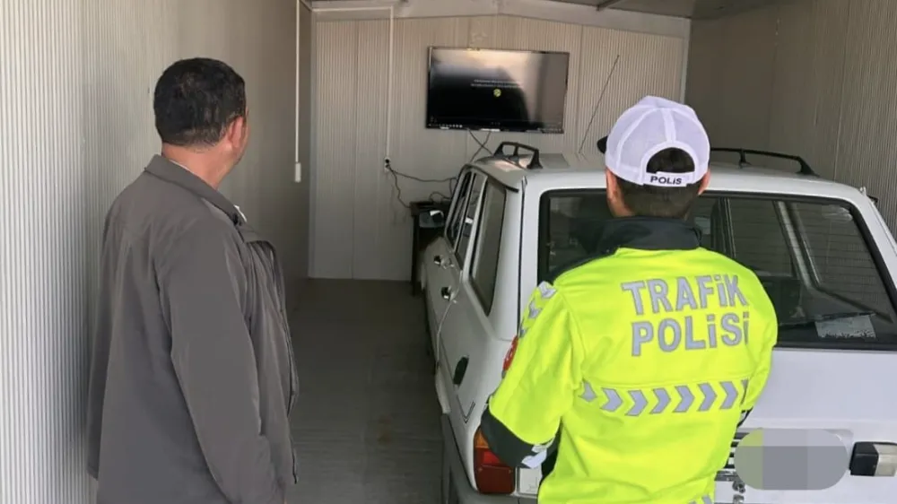 NİĞDE’DE YAŞAM TÜNELİ UYGULAMASINDA 85 VATANDAŞA TRAFİK EĞİTİMİ