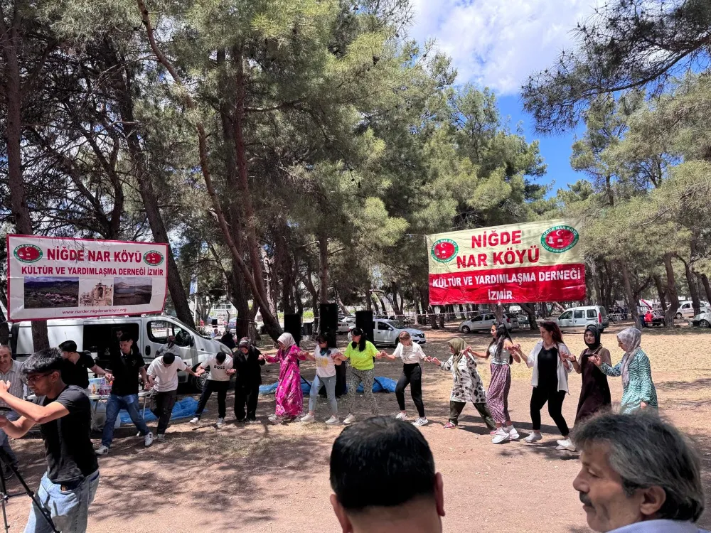 EGE BÖLGESİ NİĞDELİLERİ BAHAR ŞENLİĞİNDE BULUŞTU