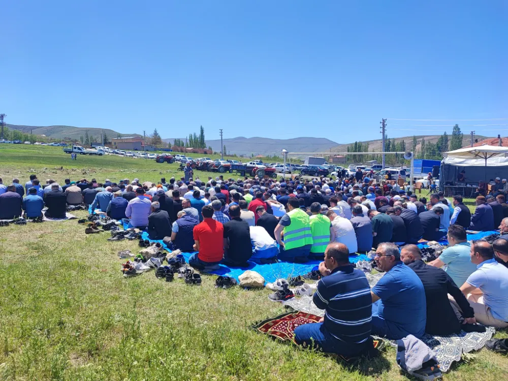 HİMMETLİ KÖYÜ’NDE YAĞMUR VE ŞÜKÜR DUASI GERÇEKLEŞTİRİLDİ