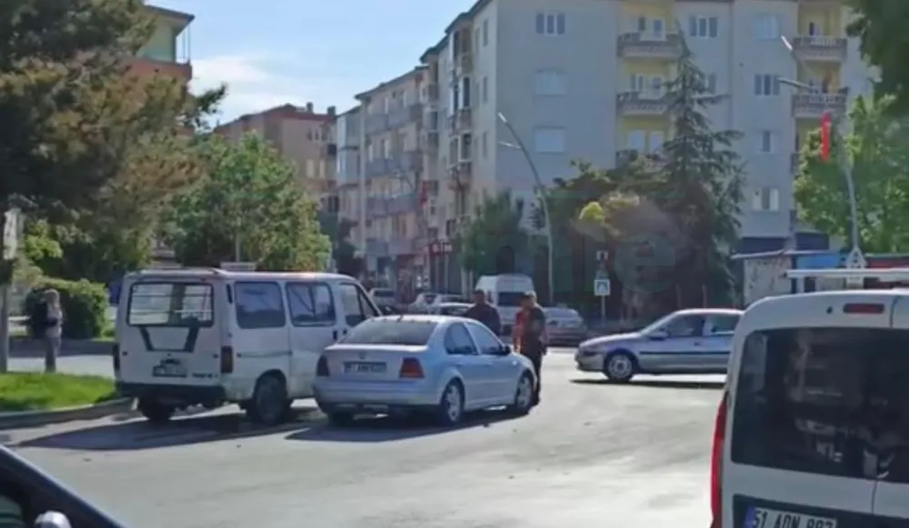 BOR’DA BEĞSAN KAVŞAĞINDA KAZA