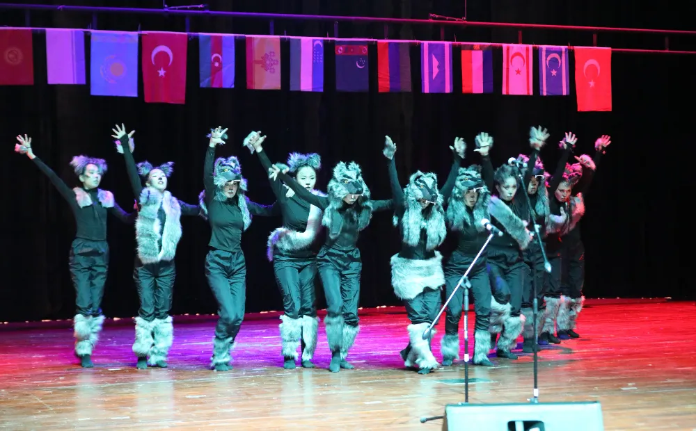 TÜRK DÜNYASININ RENKLERİ NİĞDE’DE SAHNELENİYOR!