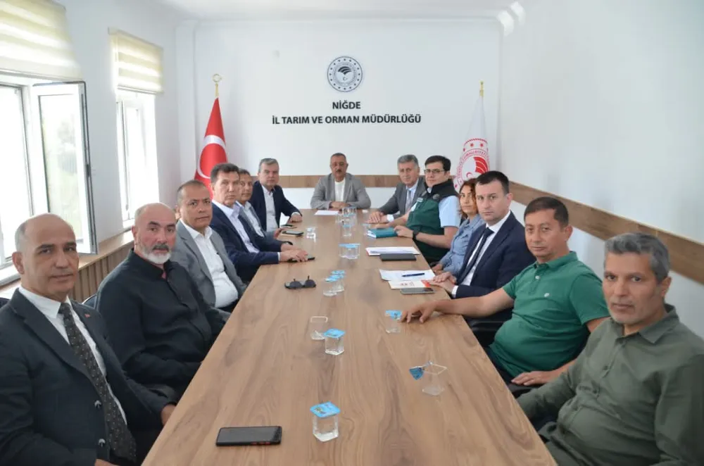 NİĞDE’DE BİTKİSEL ÜRETİM GELECEĞİ MASAYA YATIRILDI