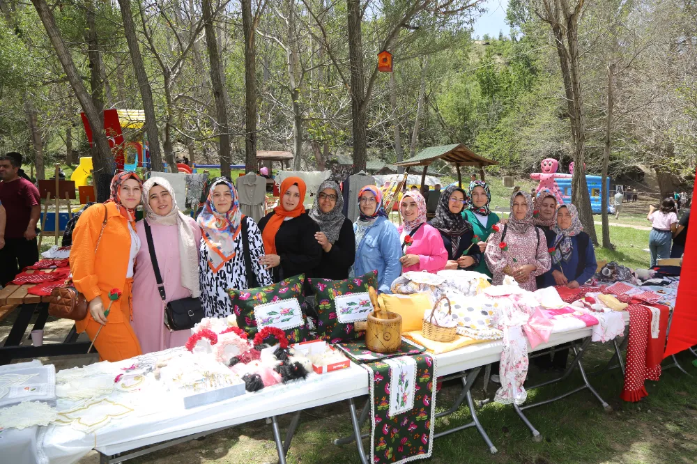 ALTIN ÖDÜLLÜ YARIŞMA VE YÖRESEL COŞKU BİR ARADA YAŞANDI