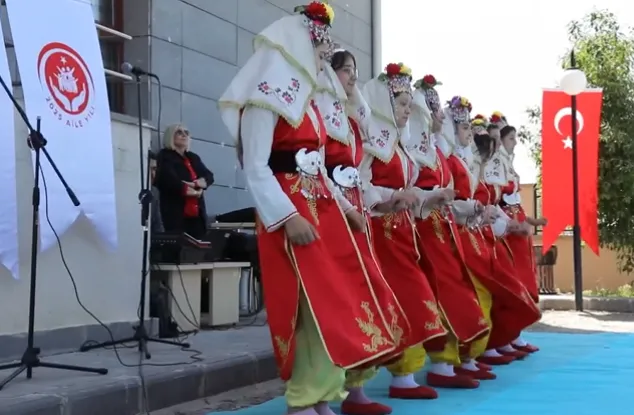 GELENEKSEL ÇOCUK OYUNLARI ŞENLİĞİ DÜZENLENDİ