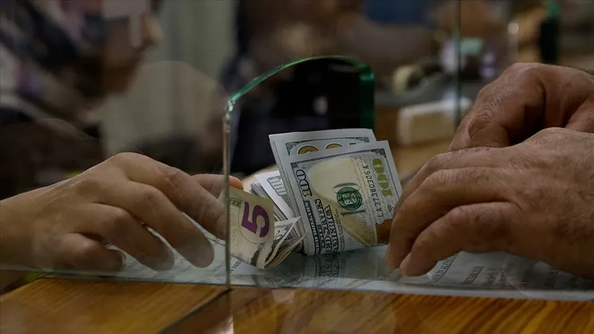 DOLAR 39,39 TL’Yİ, EURO 45,56 TL’Yİ AŞTI