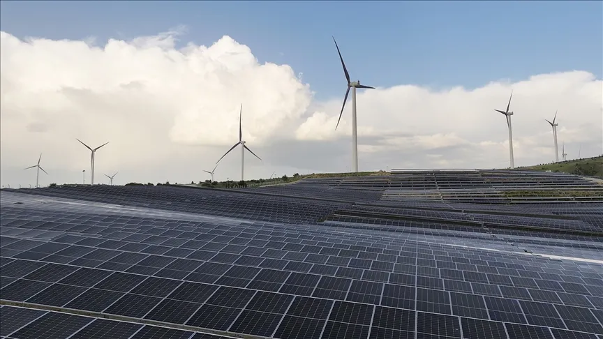 Hanelerin elektriği rüzgar ve güneşten