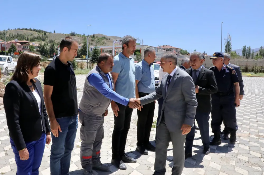 VALİ ÇELİK, ULUKIŞLA YENİ EMNİYET BİNASI İNŞAATINDA İNCELEMELERDE BULUNDU