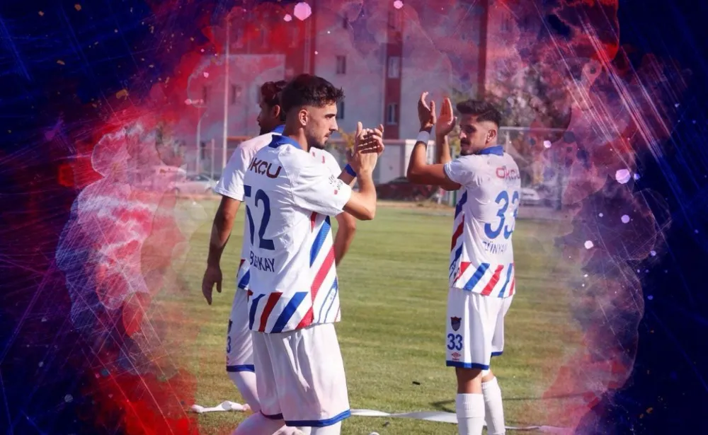 NİĞDE BELEDİYESPOR’DA 10 FUTBOLCUYLA YOLLAR AYRILDI