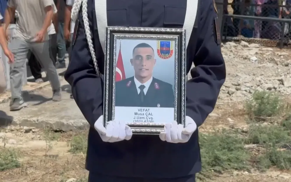 NEHİRDE BOĞULAN UZMAN ÇAVUŞ SON YOLCULUĞUNA UĞURLANDI